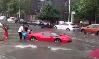 哈尔滨暴雨导致内涝