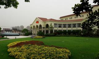 上海海关大学分数线